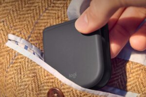 Logitech’s tiny folding mouse improves upon the laptop trackpad