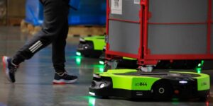 Amazon develops a warehouse robot workers can speak to